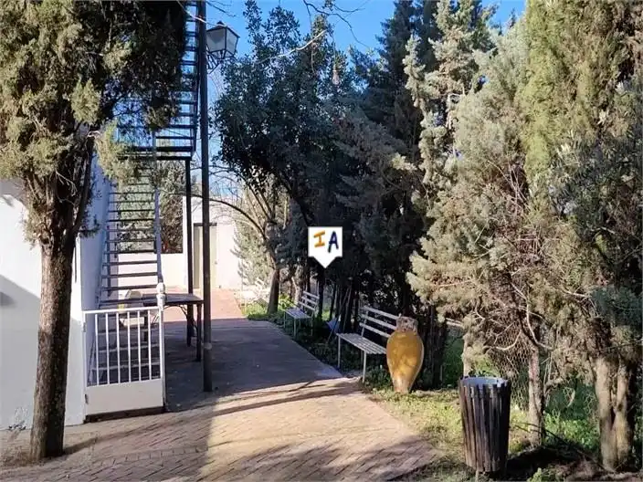 Country homes for sale in Osuna