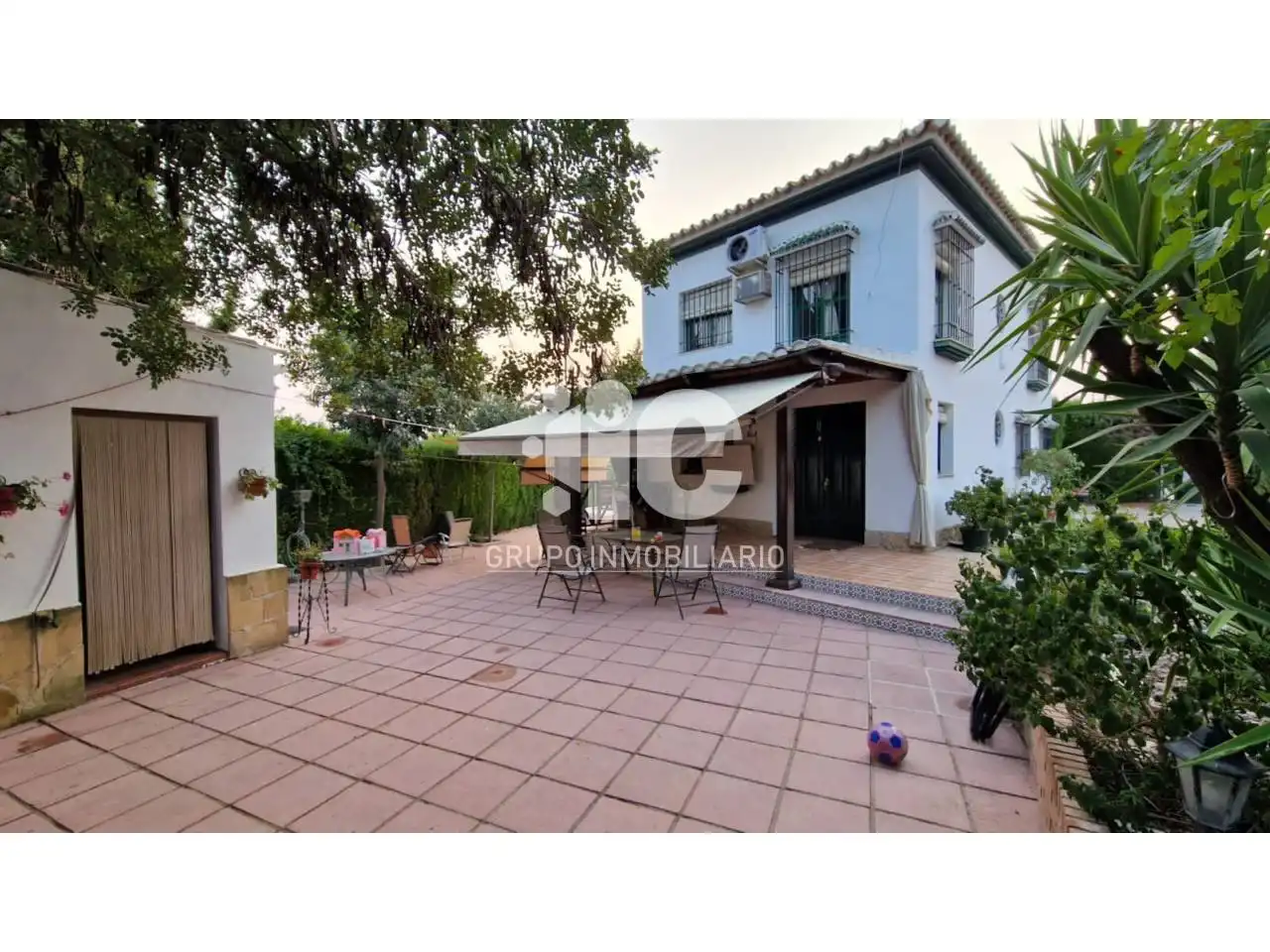 Country house with pool for sale in Avenida Cañete de las Torres, imagen 2