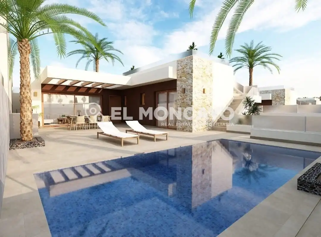 Villa mit Pool zum Verkauf in Ciudad Quesada