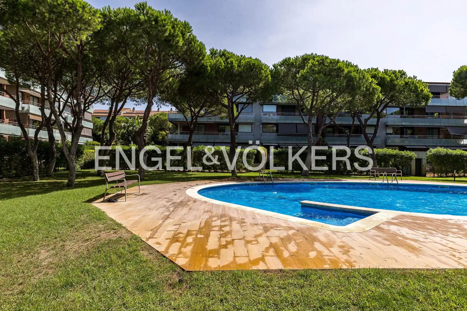 Swimming pool of Flat for sale in Gavà  with Air Conditioner, Heating and Parquet flooring