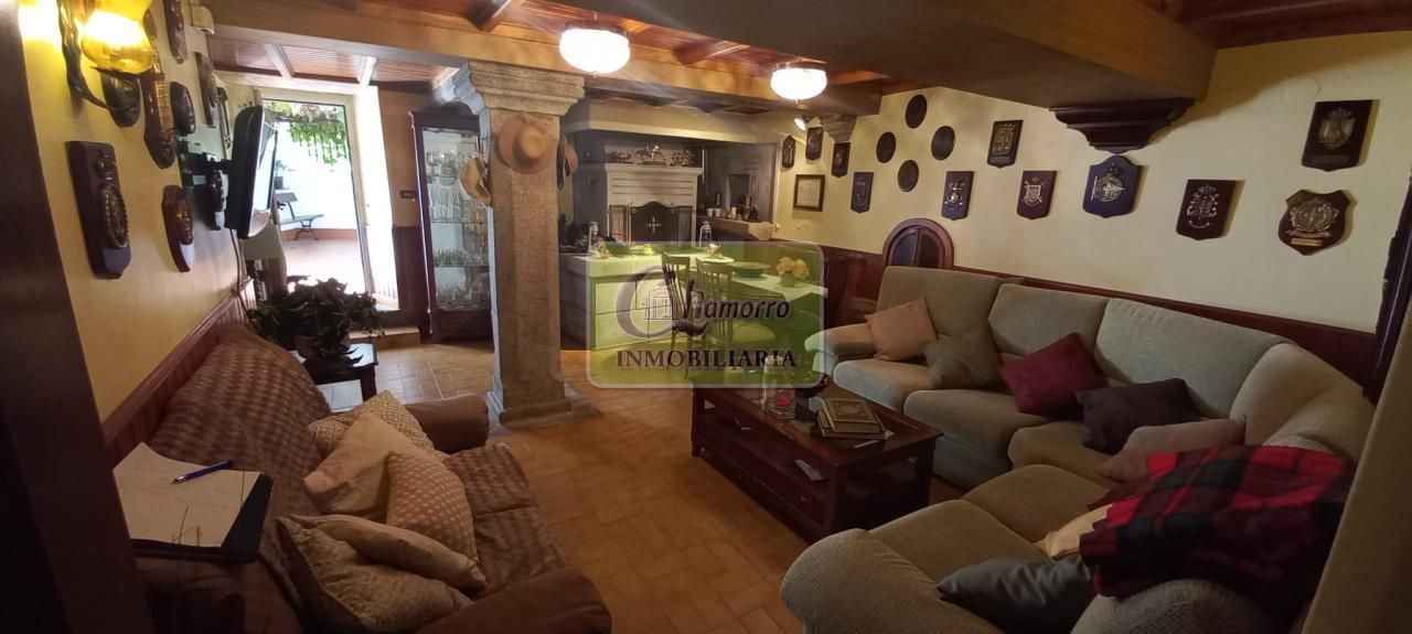 Casa o xalet en venda en Narón amb Calefacció i Jardí privat