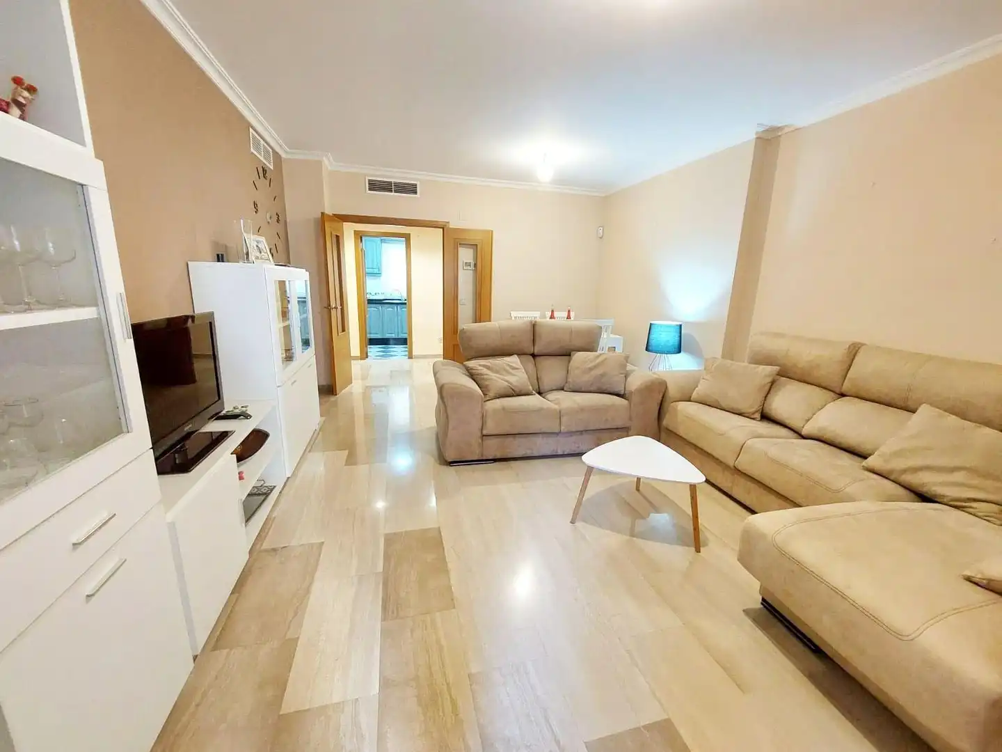 Piso con piscina en venta en GANDHI, imagen 3