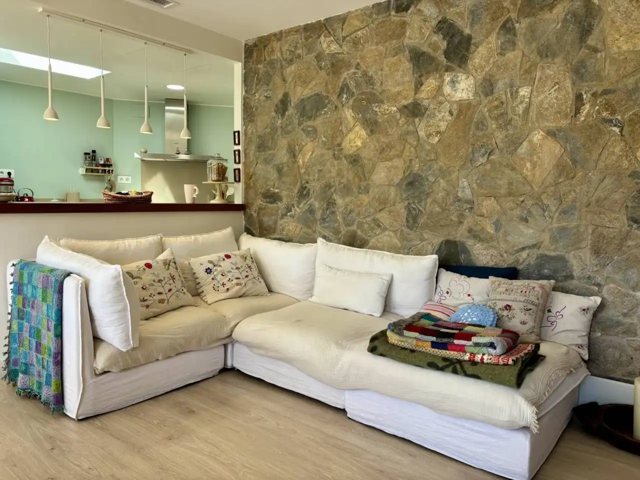 Sala de estar de Piso de alquiler en Sant Feliu de Guíxols con Terraza y Amueblado