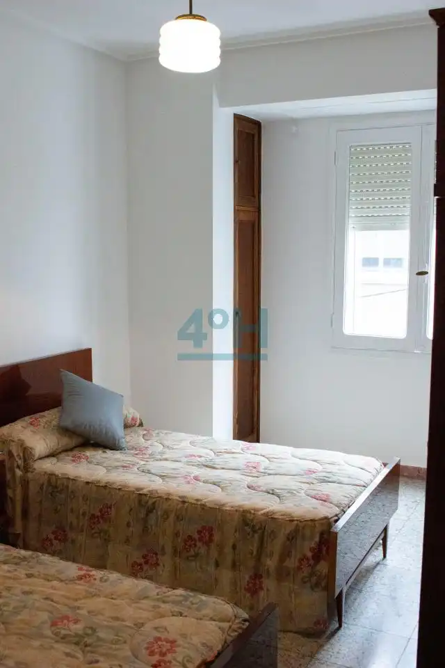Habitación de Edificio en venta en Maceda