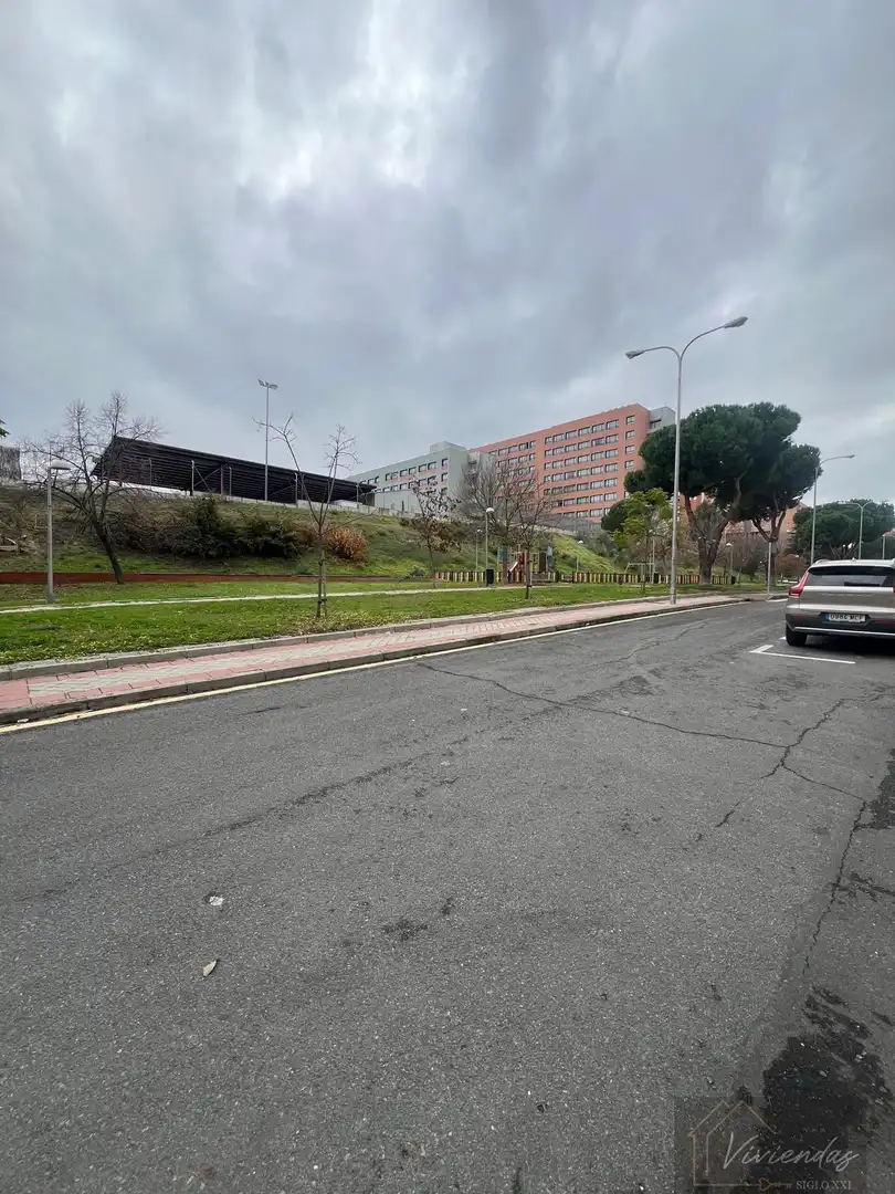 Vista exterior de Pis en venda en Madrid amb Aire condicionat, Calefacció i Terrassa