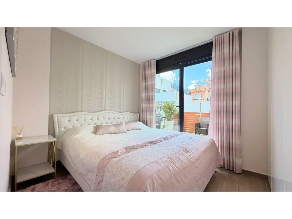 House with pool for sale in Calle Maite Pagazaurtundua Ruiz, imagen 18