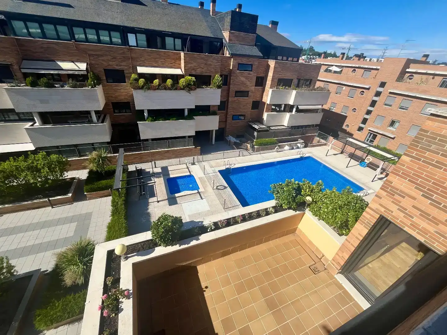 Piscina de Pis en venda en Las Rozas de Madrid amb Aire condicionat, Parquet i Traster