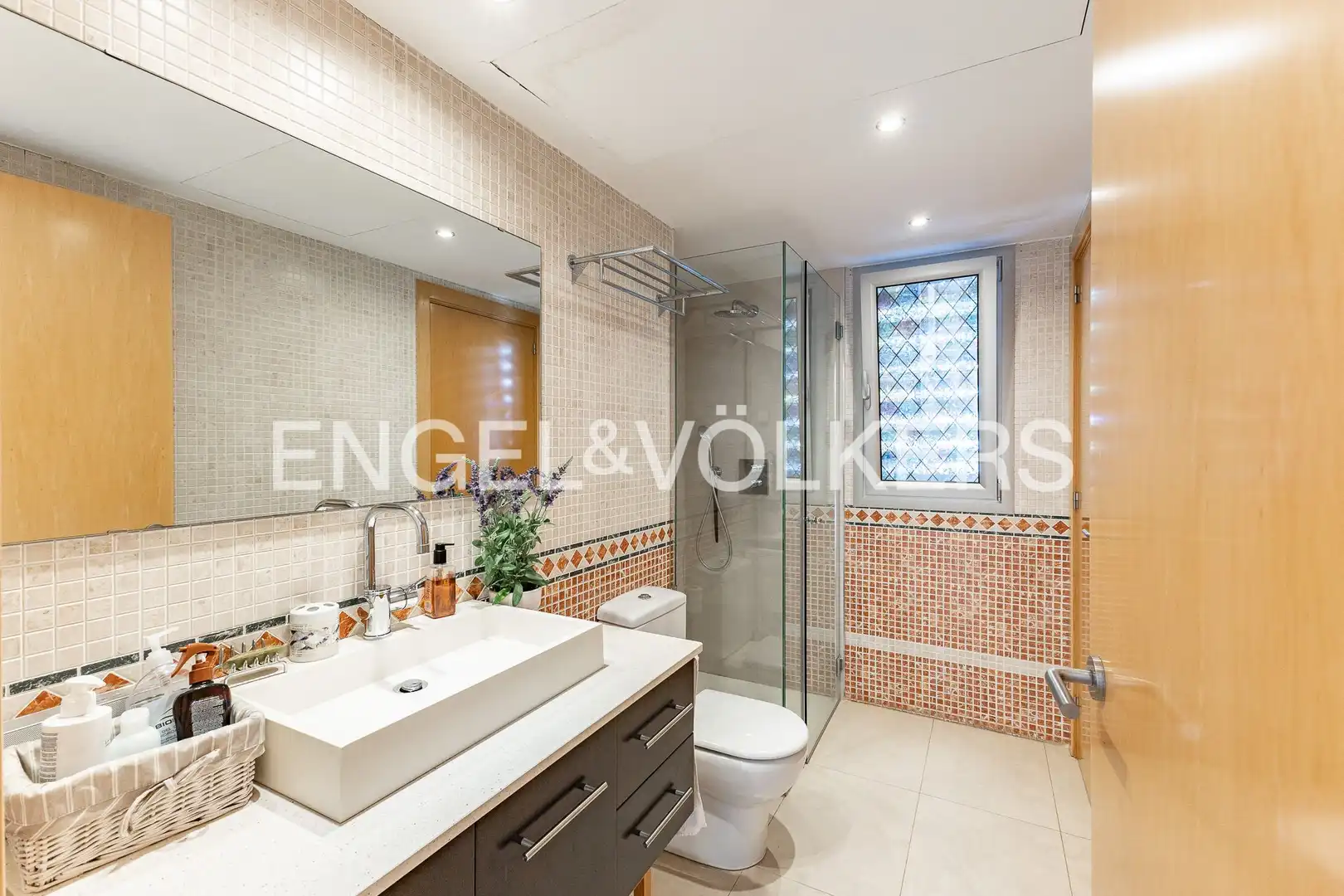 Bathroom of Houses for rent in Cabrera de Mar  with Air Conditioner, Heating and Parquet flooring