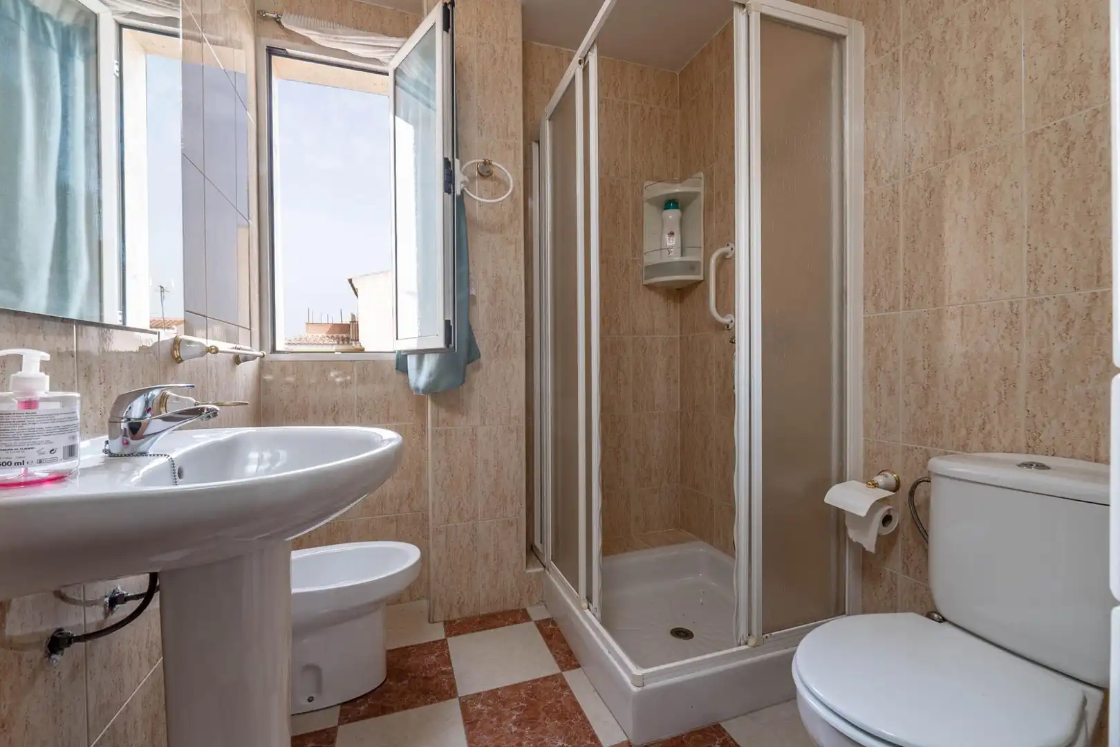 Flat for rent in Calle Calle de la Veleta, 14, Poniente