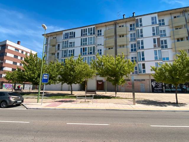 Piso en Venta en Calle Domingo Hergueta en Fuentecillas - S7 - S8
