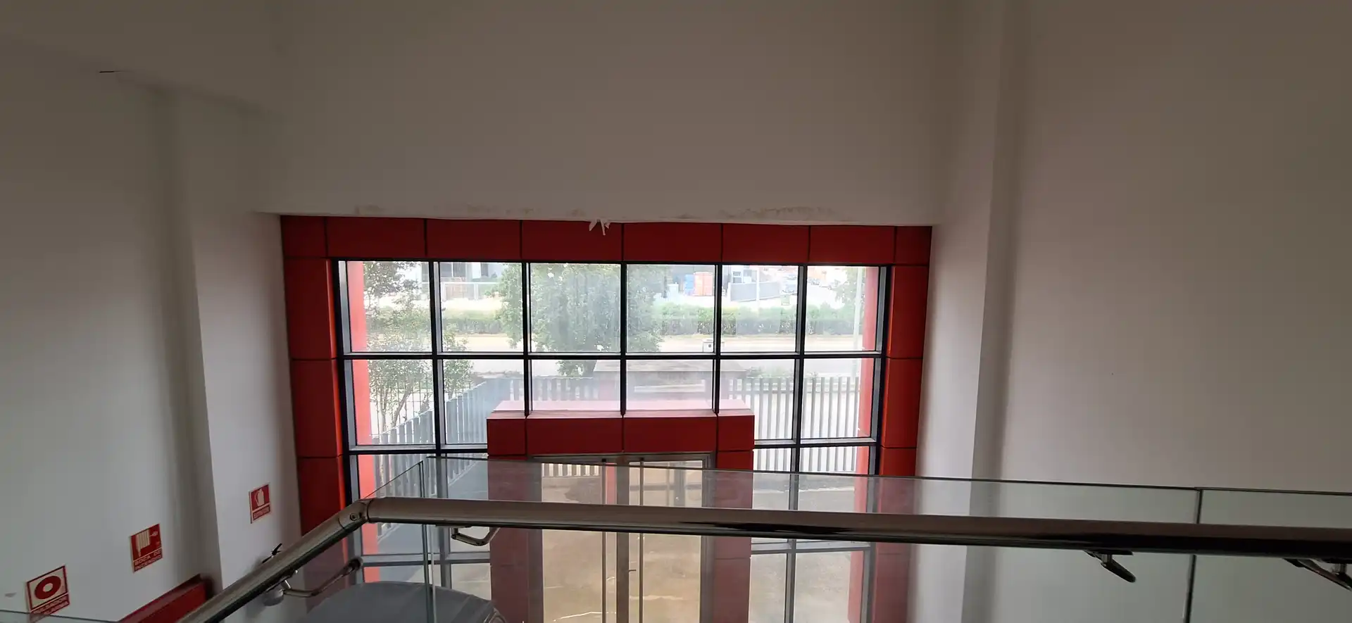Industrial buildings for rent in La Pobla de Farnals