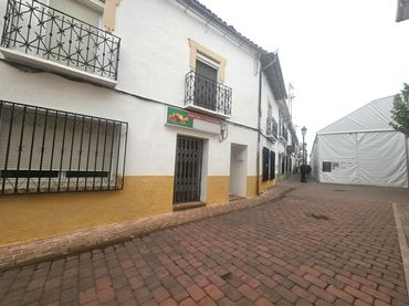 Local comercial de lloguer a Plaza ESPAÑA