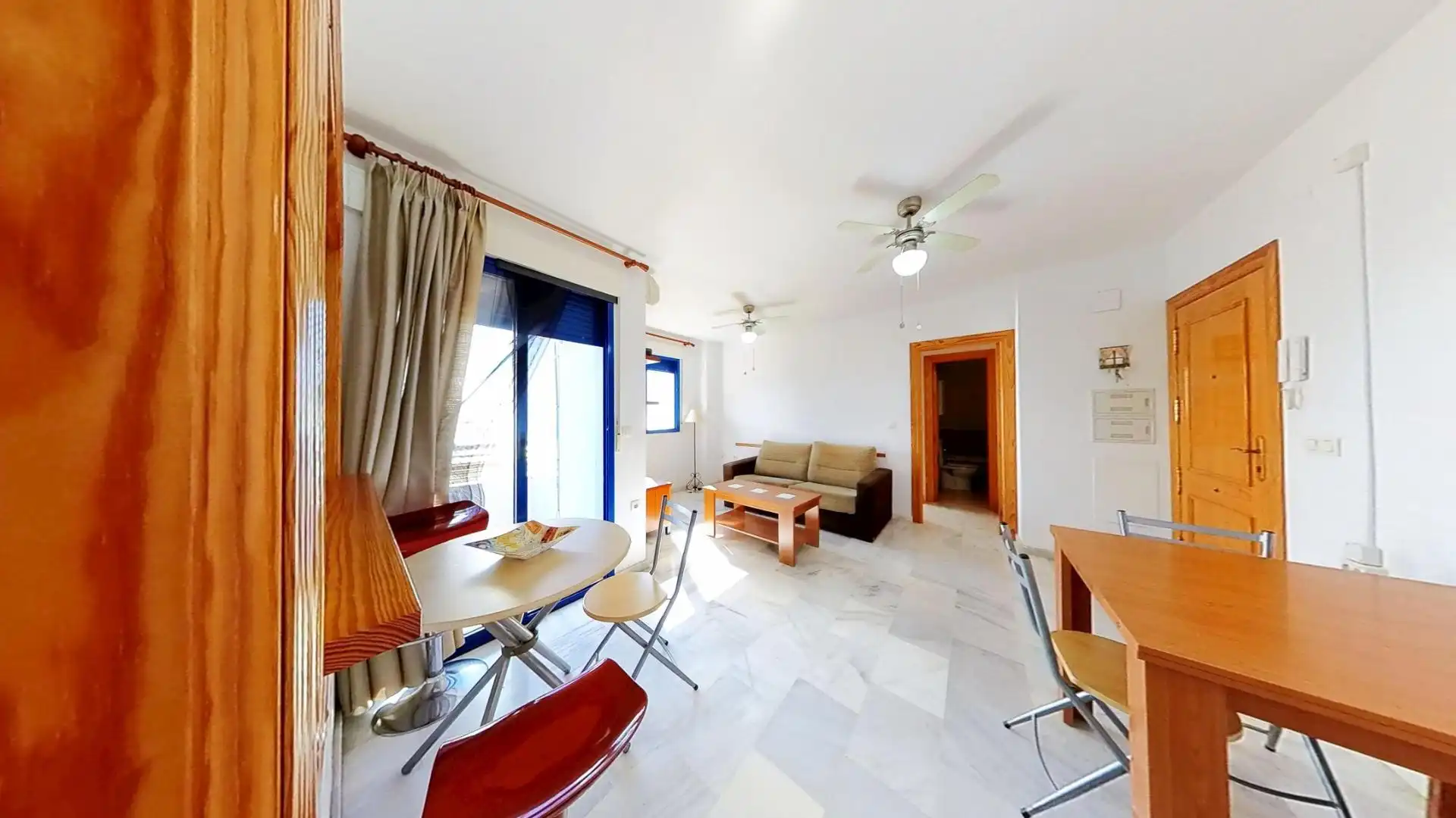 Sala de estar de Apartamento en venta en Gualchos con Aire acondicionado, Terraza y Amueblado