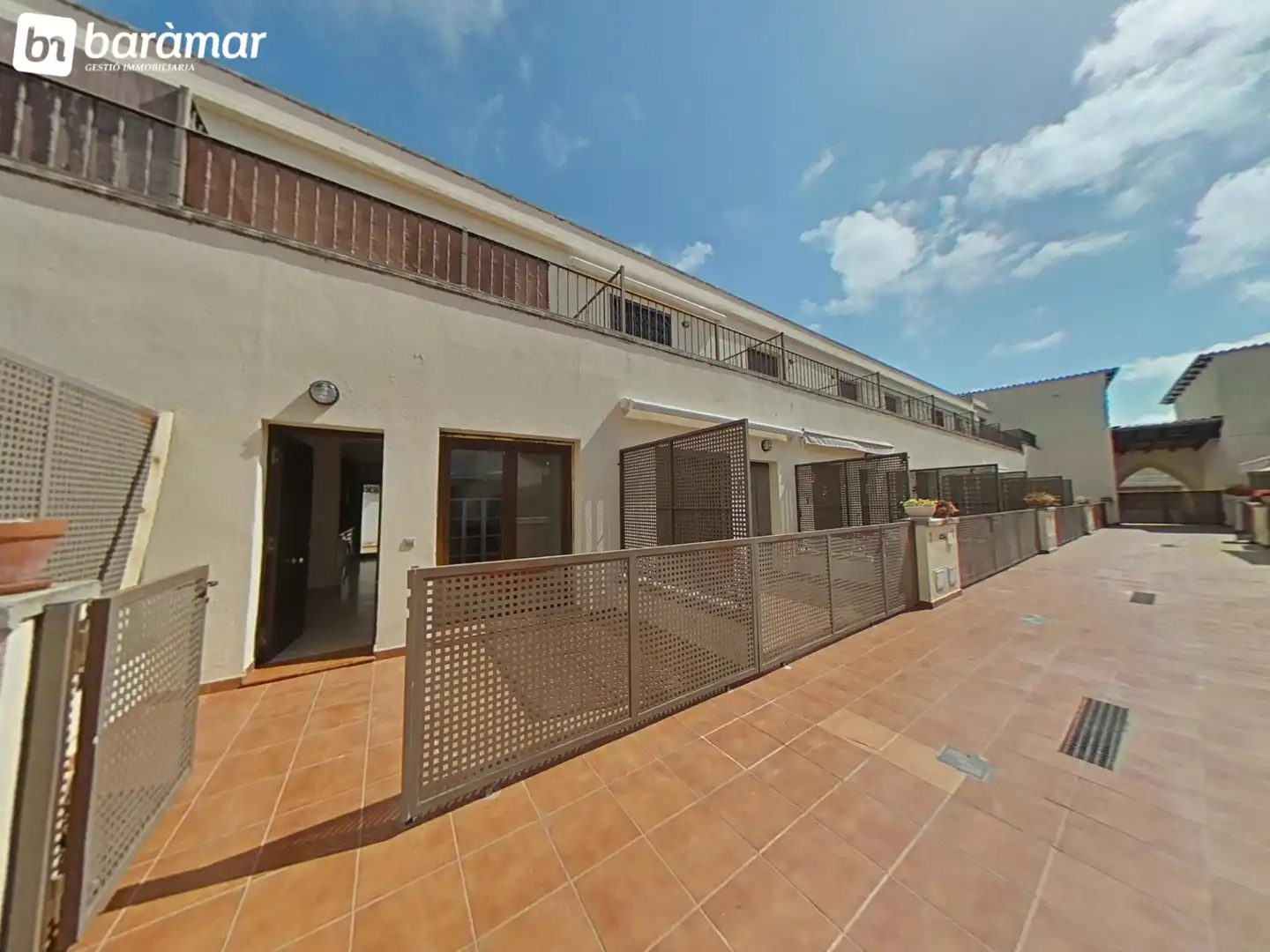 Vista exterior de Dúplex en venda en Roda de Berà amb Aire condicionat, Calefacció i Terrassa
