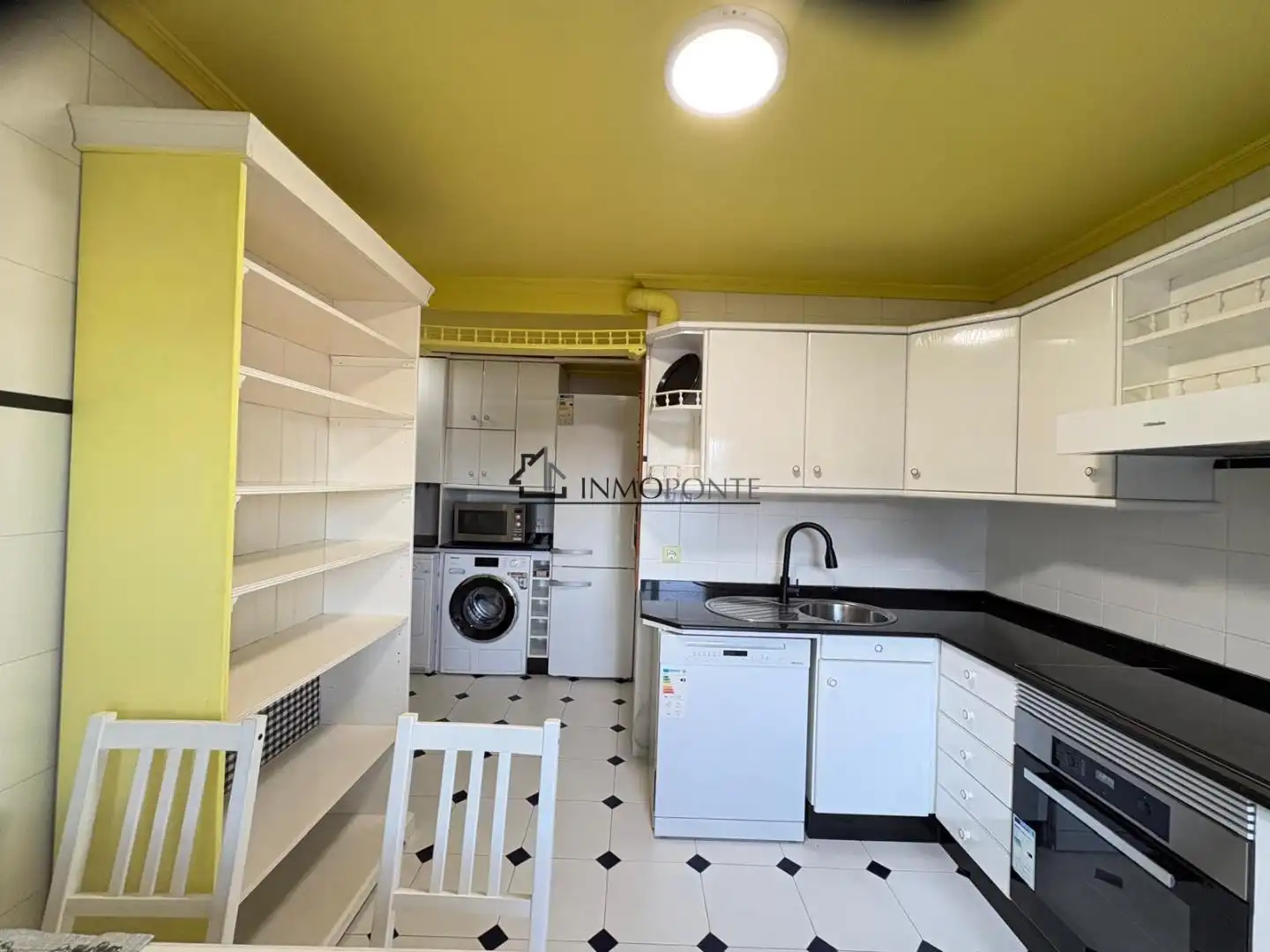 Kitchen of Flat for rent in Combarro