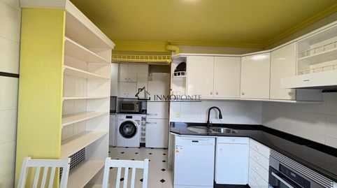 Foto 2 de Piso de alquiler en Combarro, Poio