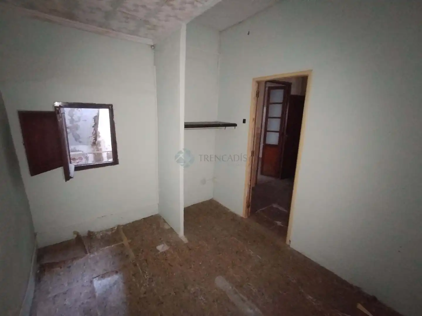 Casa adosada en venda en Teresa de Cofrentes