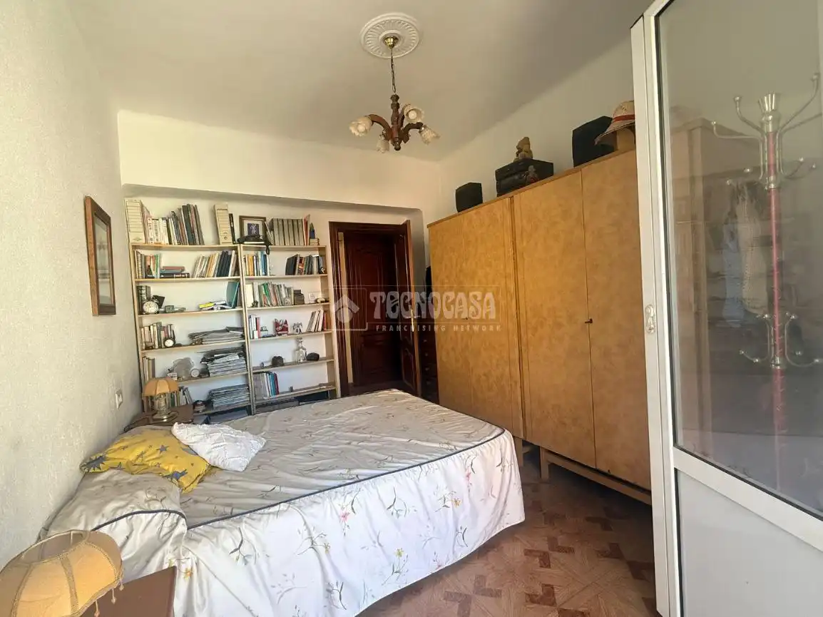 Habitación de Piso en venta en Alicante / Alacant con Balcón