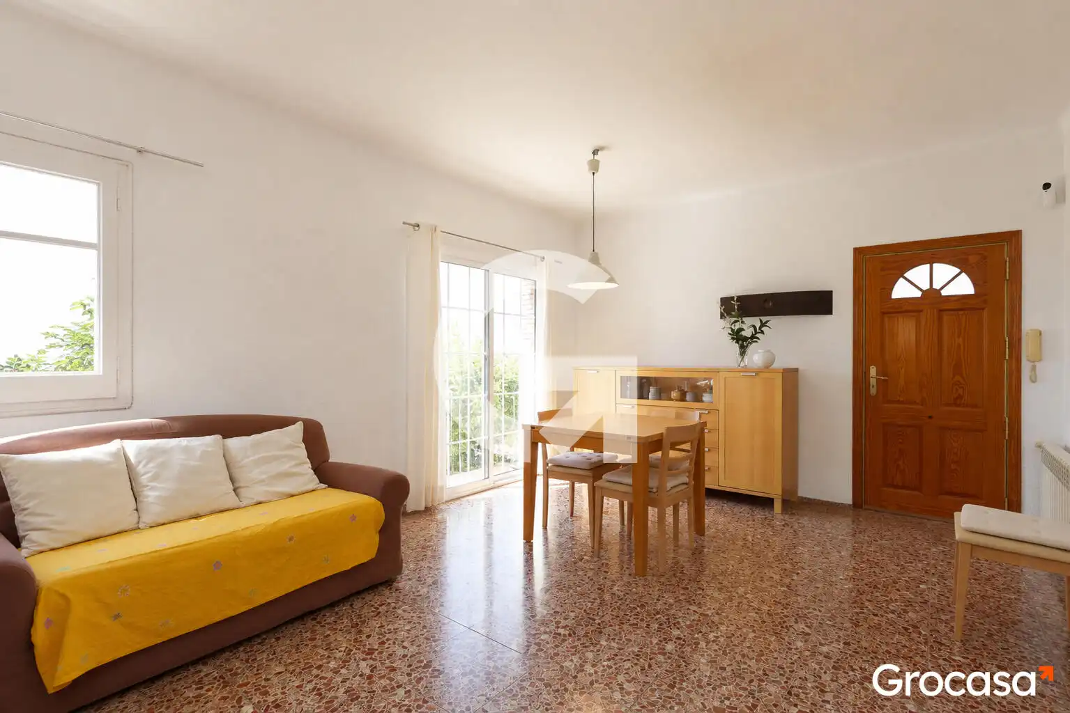 Sala d'estar de Casa o xalet en venda en Viladecans amb Jardí privat, Terrassa i Traster