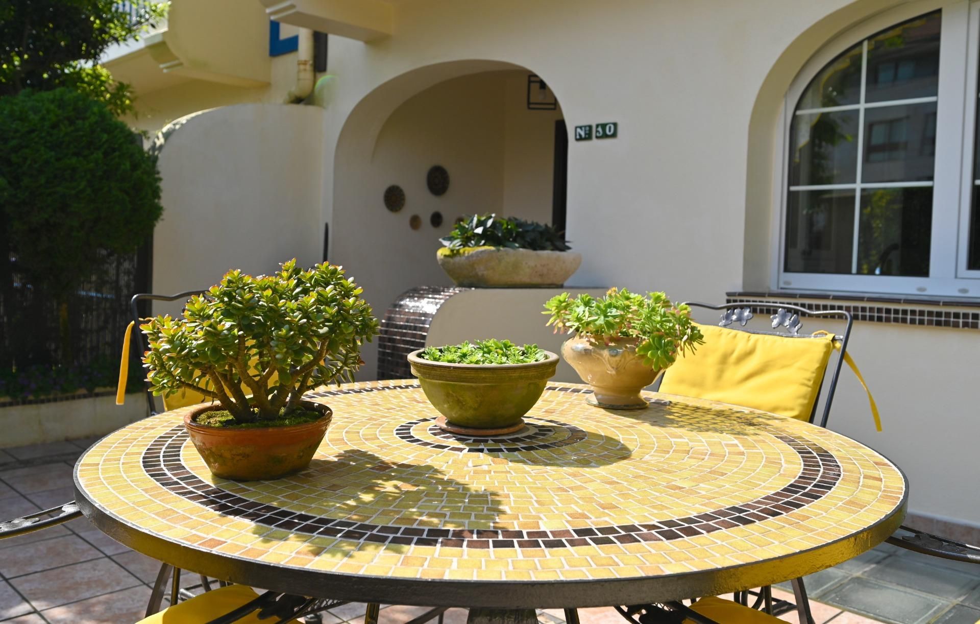 Terrassa de Casa adosada en venda en Loiu amb Calefacció, Jardí privat i Piscina comunitària