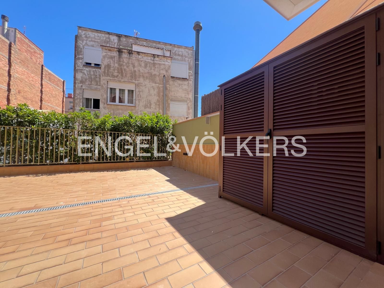 Exterior view of Apartment to rent in Sant Joan Despí  with Heating and Storage room