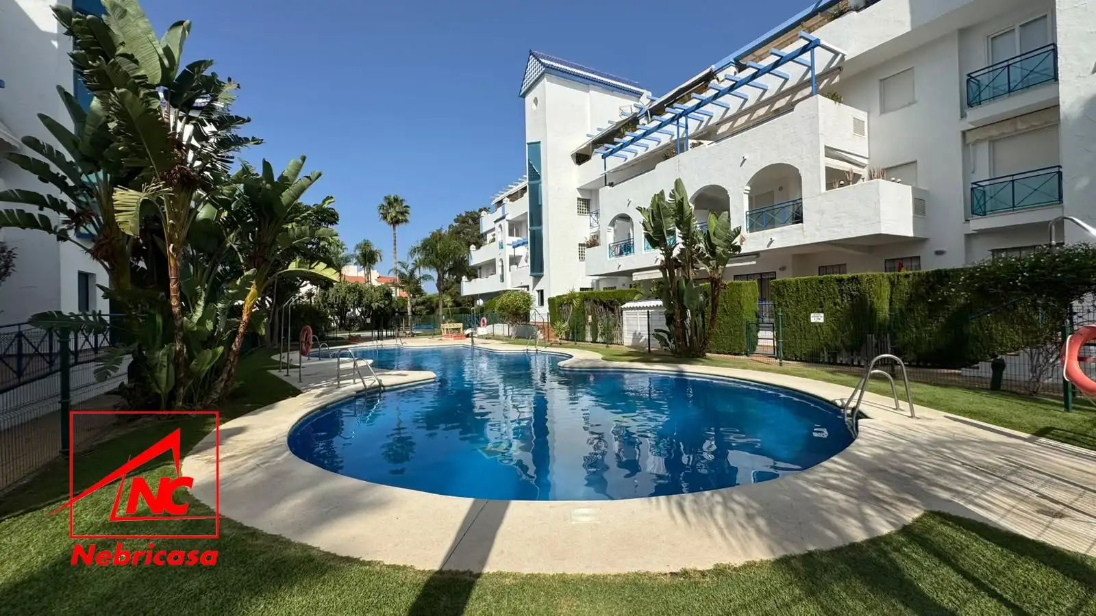 Piscina de Pis en venda en Rota amb Aire condicionat, Terrassa i Piscina