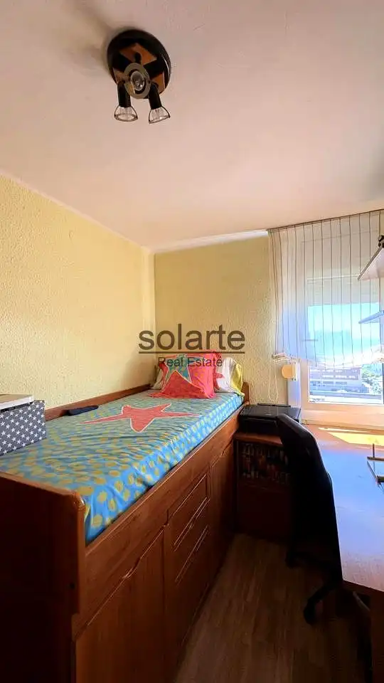 Habitación de Piso en venta en L'Hospitalet de Llobregat con Aire acondicionado y Parquet