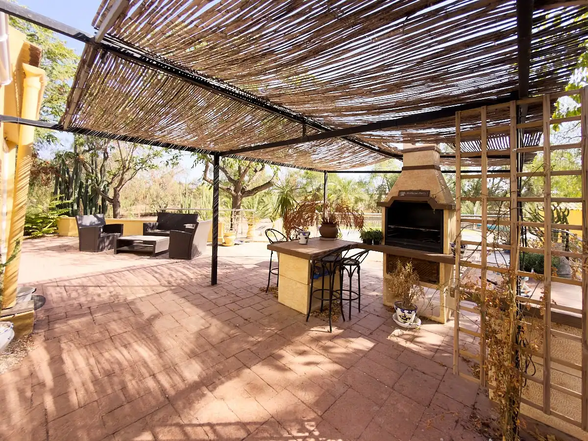 Terrasse von Country house zum Verkauf in Aspe mit Klimaanlage, Heizung und Privatgarten