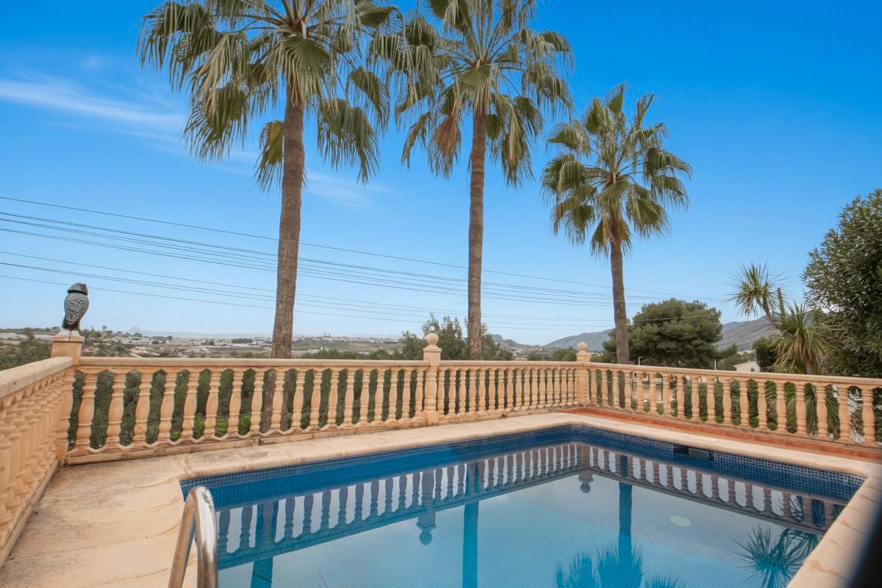 Swimming pool of House or chalet for sale in Senija