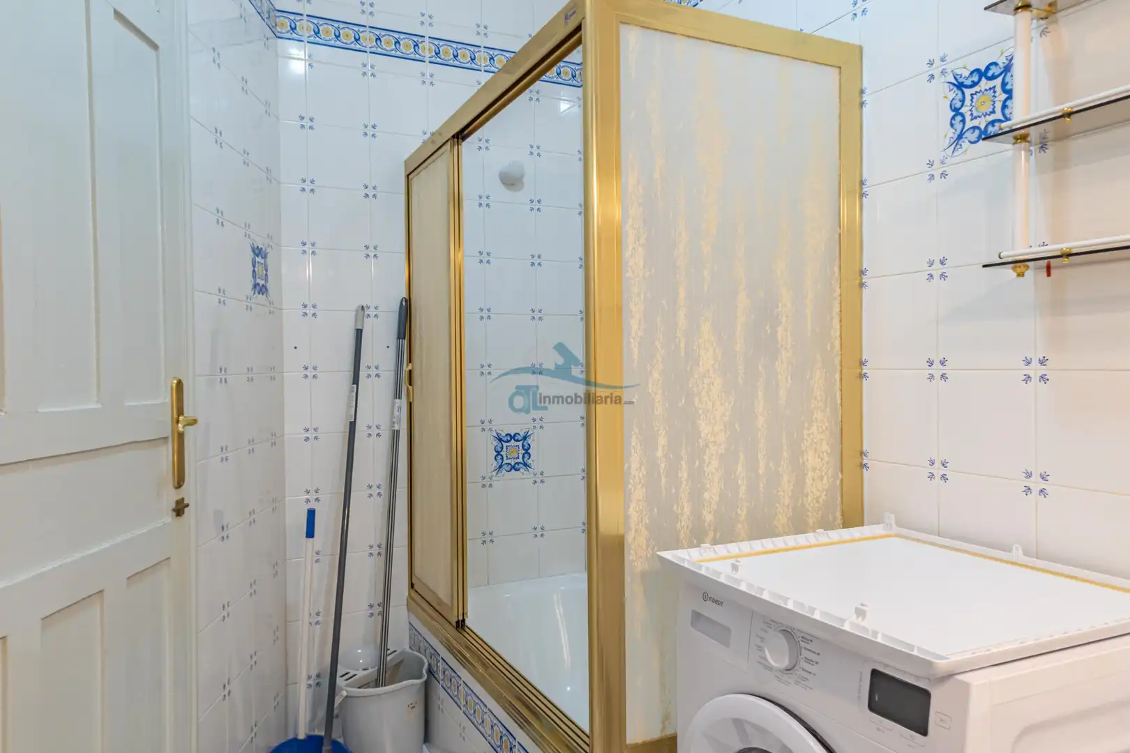 Baño de Piso de alquiler en Linares con Aire acondicionado, Calefacción y Lavadora