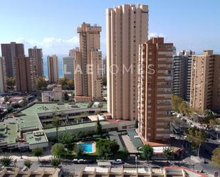 Vista exterior de Pis en venda en Benidorm amb Aire condicionat