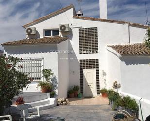 Vista exterior de Casa o xalet en venda en Cocentaina amb Aire condicionat, Jardí privat i Terrassa