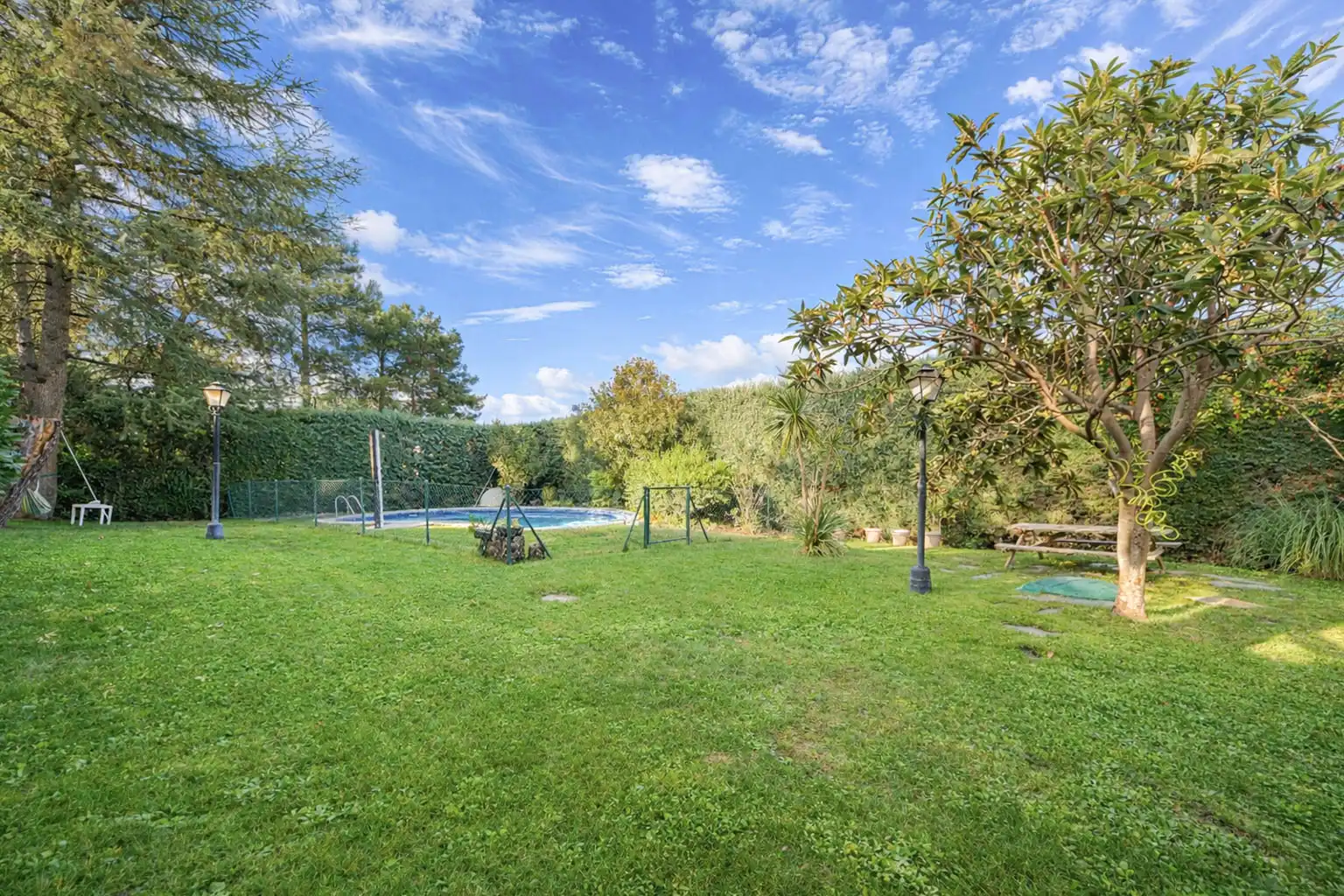 Jardí de Casa o xalet en venda en Boadilla del Monte amb Aire condicionat, Calefacció i Jardí privat