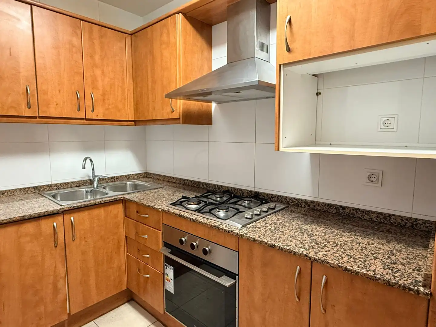Cocina de Piso en venta en Sant Pere de Ribes con Calefacción