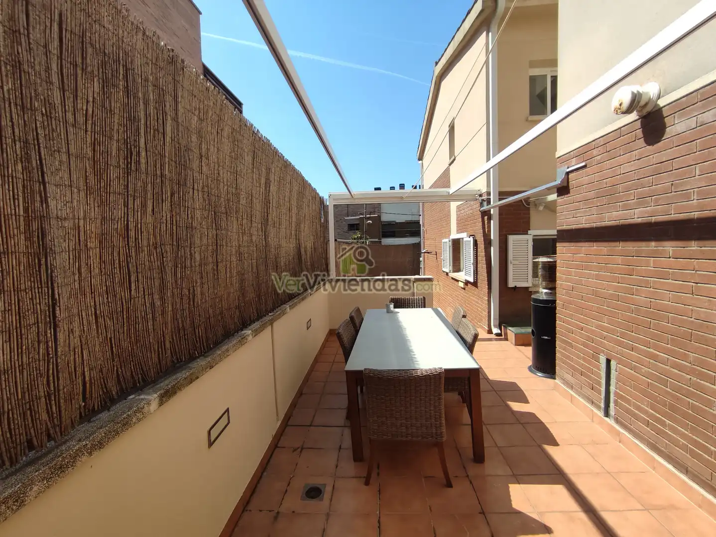 Terrassa de Casa o xalet en venda en Cerdanyola del Vallès amb Aire condicionat, Calefacció i Jardí privat