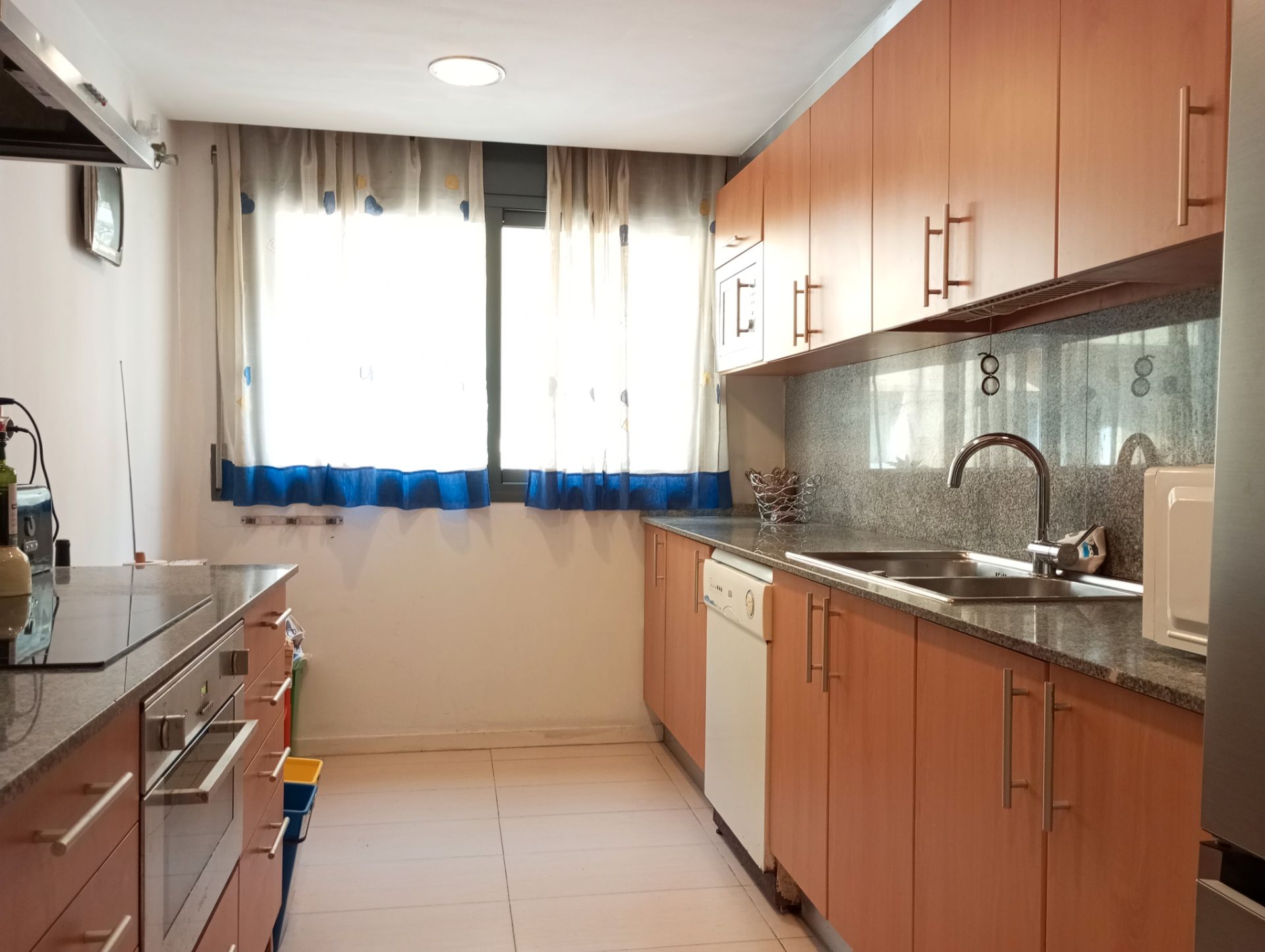 Cocina de Piso en venta en Girona Capital con Aire acondicionado, Calefacción y Parquet