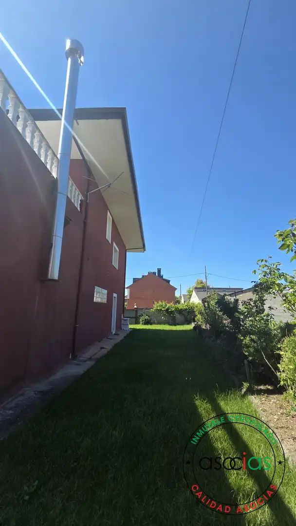 Exterior view of Houses for sale in Ponferrada  with Heating, Private garden and Terrace