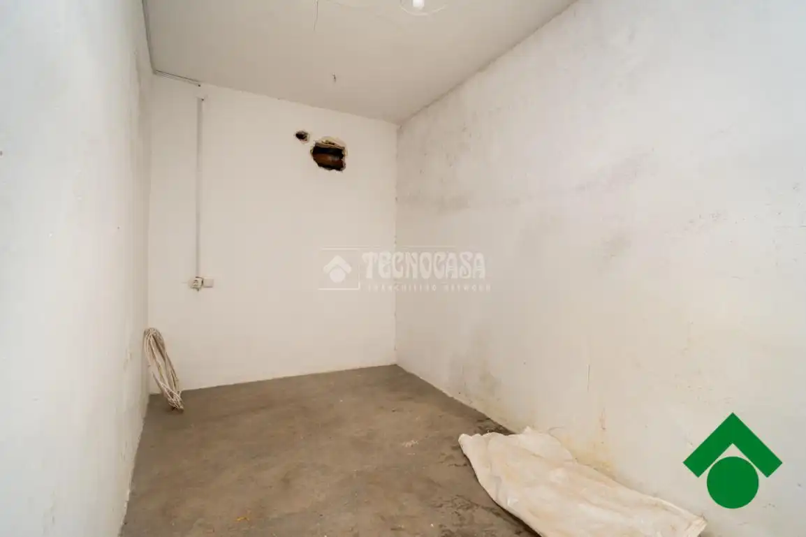 Casa adosada en venta en Íllora