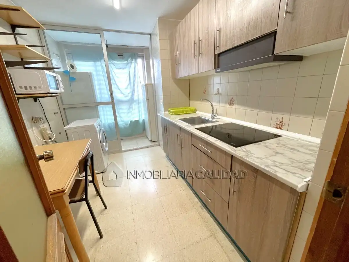 Kitchen of Flat for rent in Burgos  with Heating and Furnished
