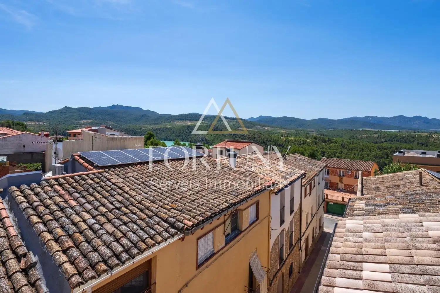 Vista exterior de Casa o xalet en venda en Els Guiamets amb Balcó