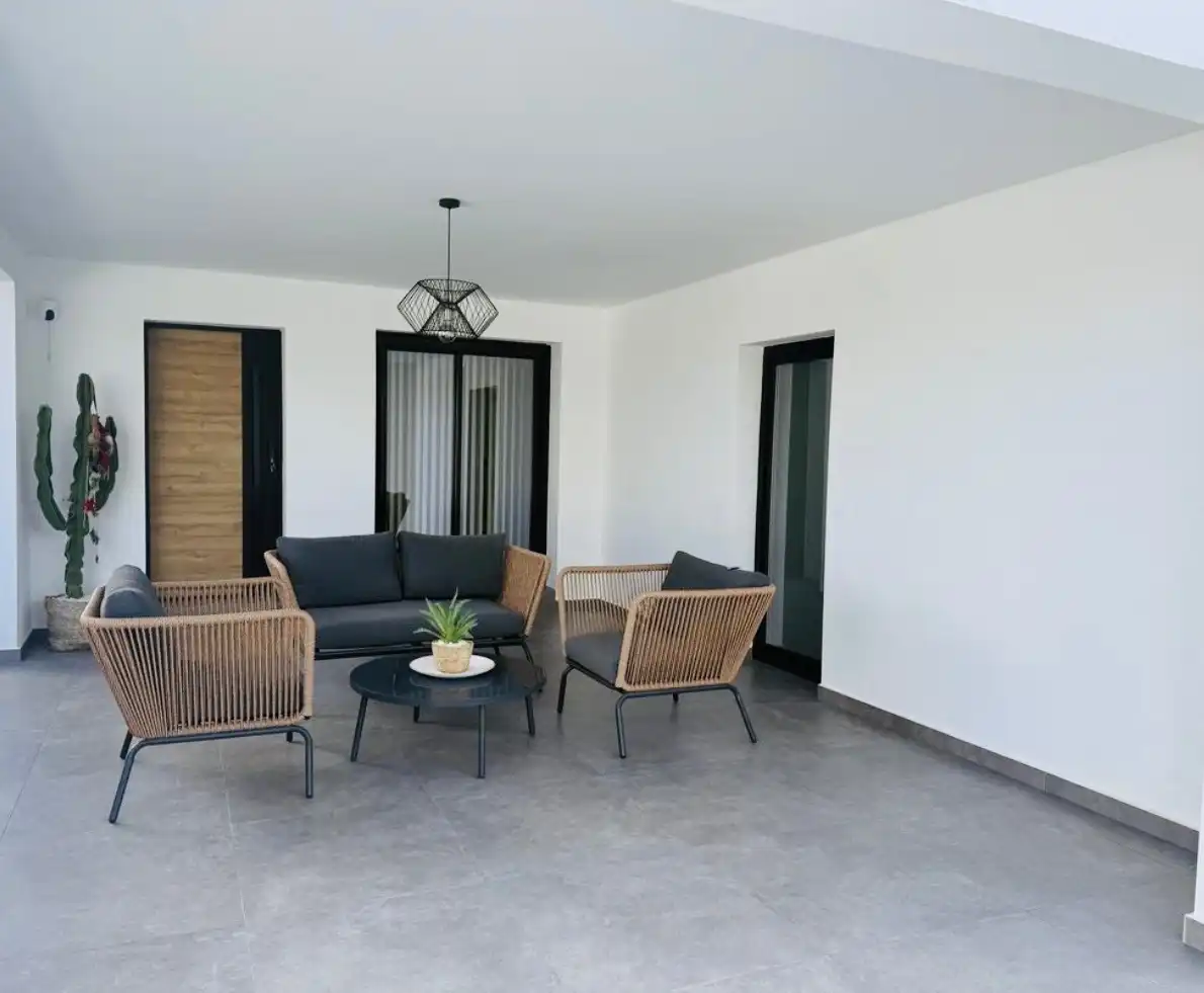 Terrassa de Casa o xalet en venda en Oliva amb Aire condicionat, Calefacció i Jardí privat