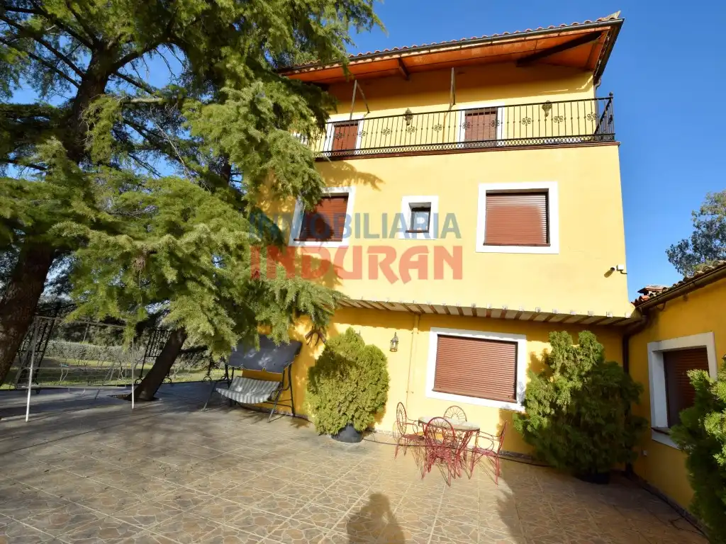 Vista exterior de Finca rústica en venta en Parrillas