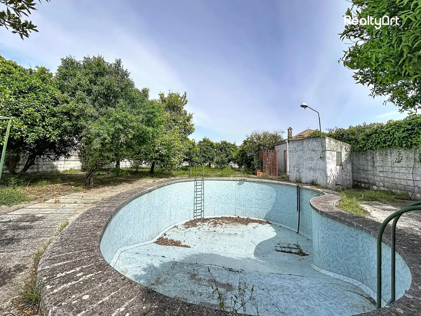 Schwimmbecken von Residential zum Verkauf in Valencina de la Concepción