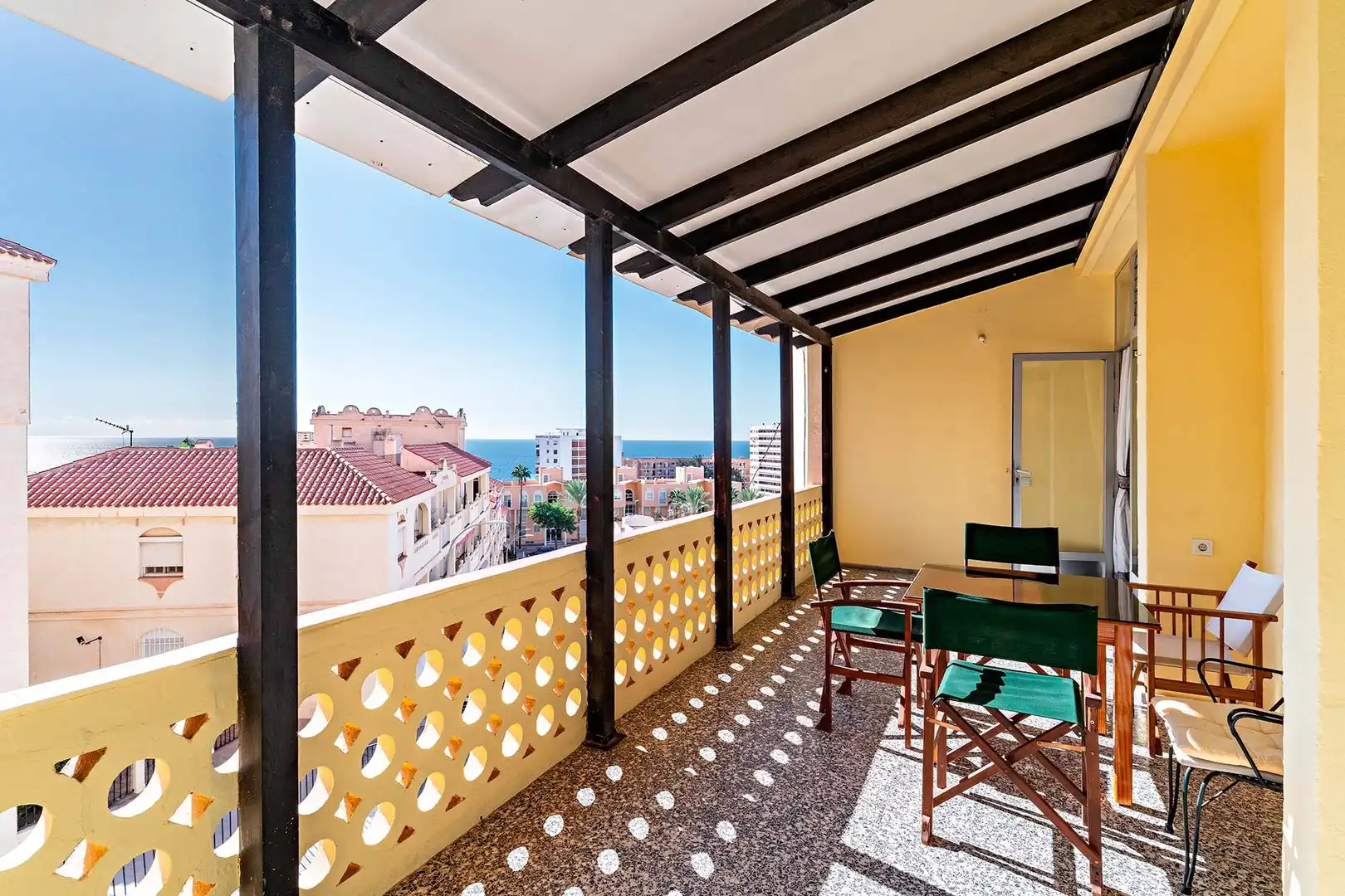 Terrassa de Casa adosada en venda en Roquetas de Mar amb Jardí privat, Terrassa i Traster
