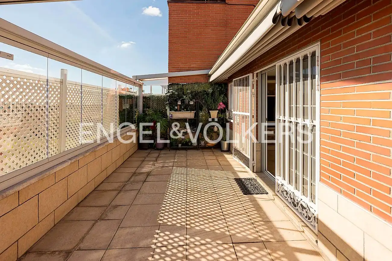 Terrace of Attic for sale in Madrid  with Air Conditioner, Heating and Private garden