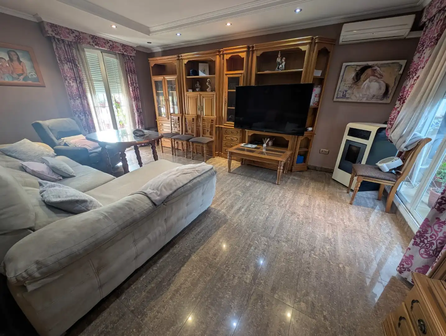 Living room of Detached homes for sale in Lucena  with Terrace, Storage room and Balcony