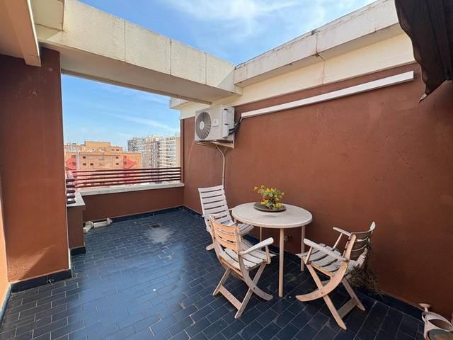Piso en Venta en De Cesáreo Alierta en Paseo Constitución - Las Damas