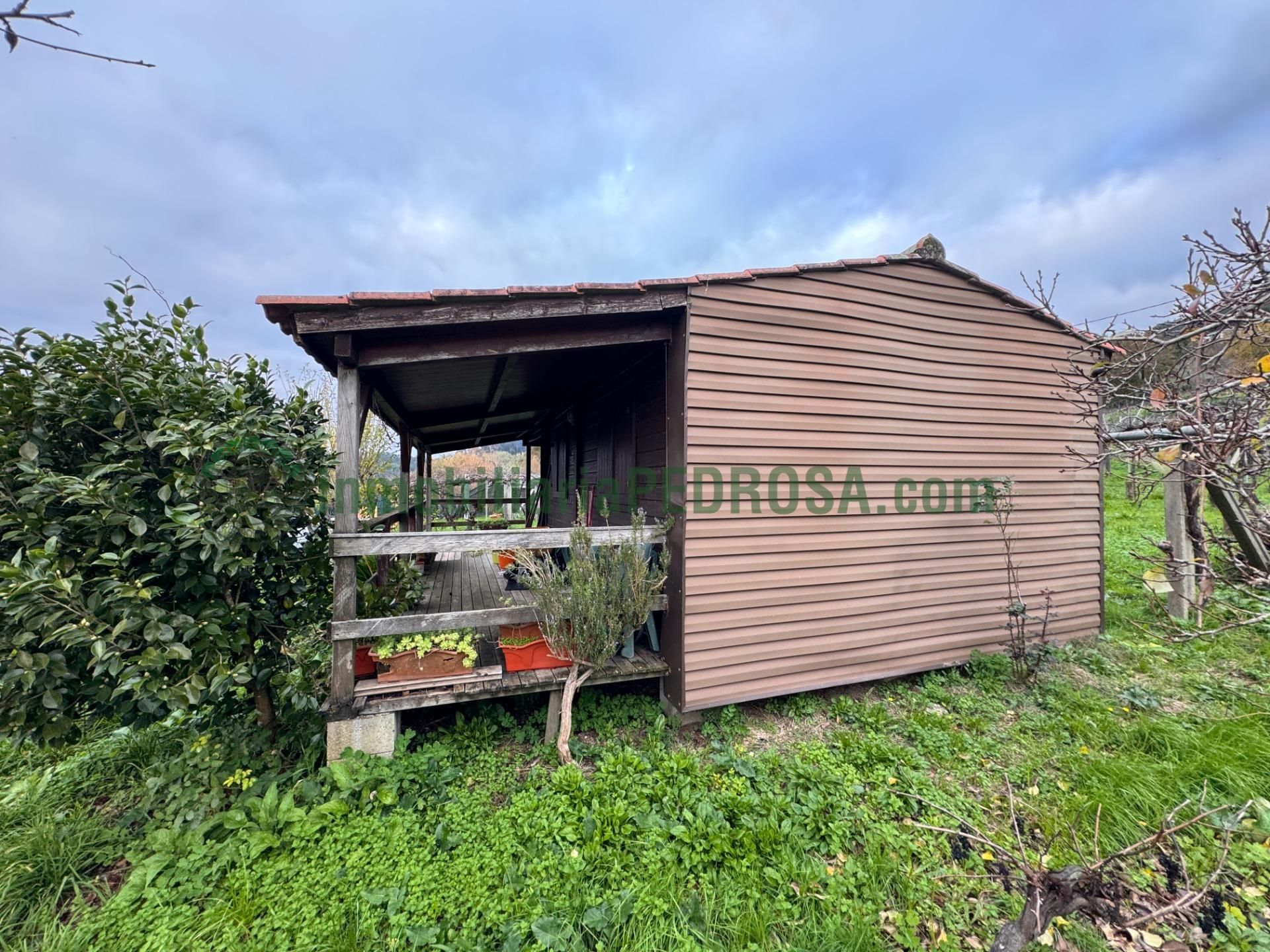 Country house for sale in Barro