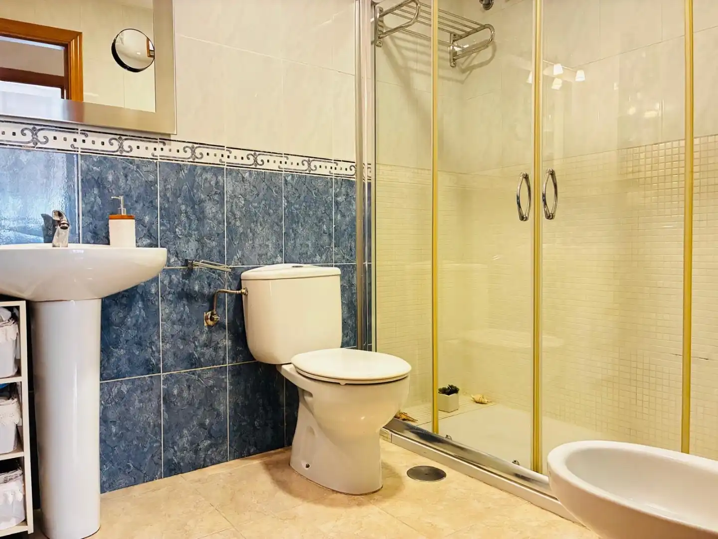 Bathroom of Flat for sale in Rincón de la Victoria  with Air Conditioner