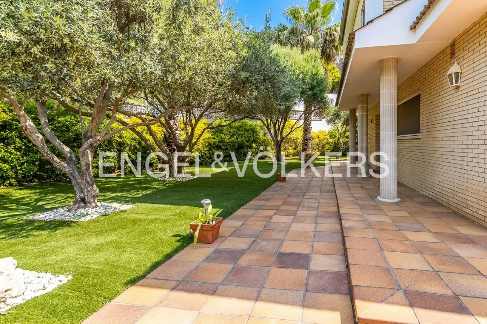 Terrace of Houses for sale in Sant Cebrià de Vallalta  with Heating, Private garden and Balcony
